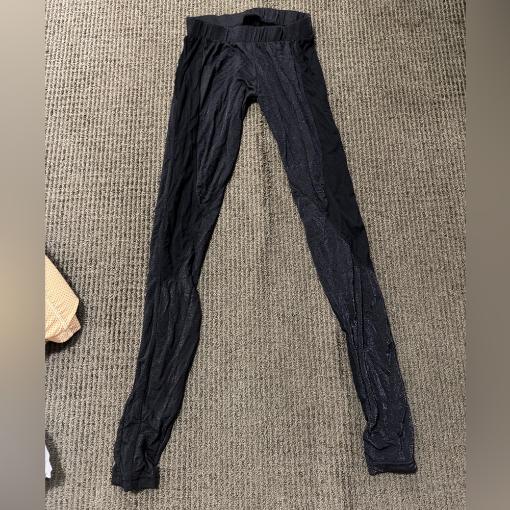 Thin leggings